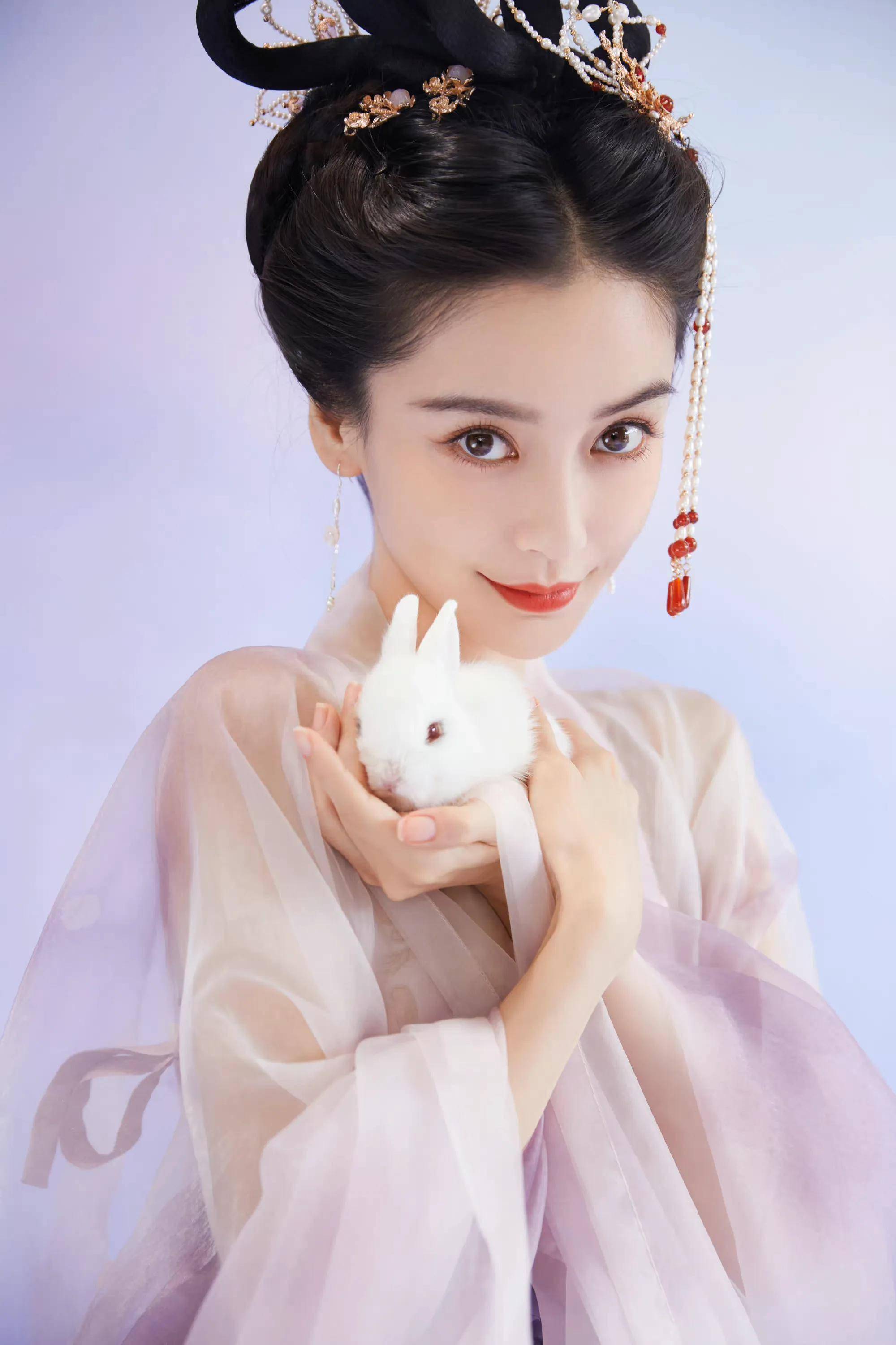 女明星杨颖的造型写真:优雅高贵,魅力风采