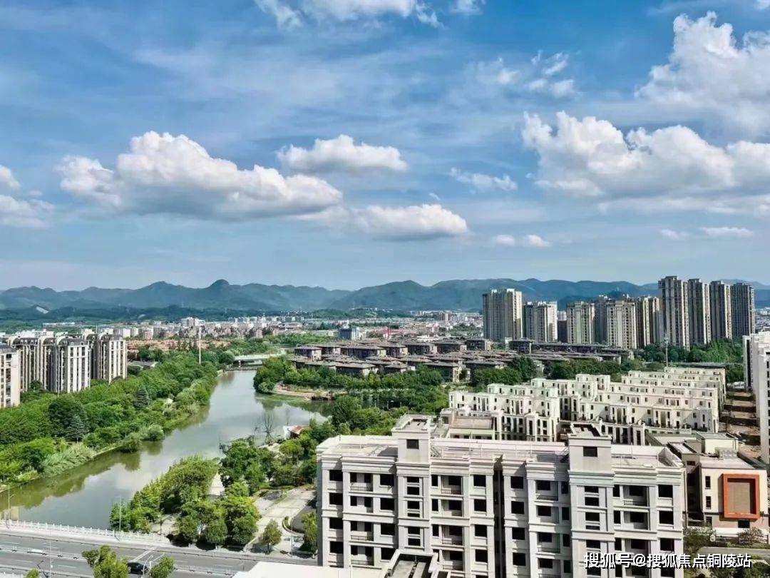 销售热线400-116-7720转666,安吉银色港湾售楼处_生活_高层_户型