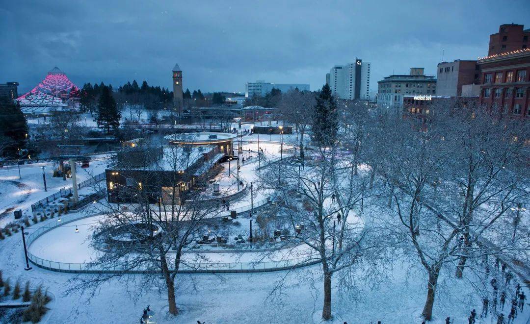 瀑布与光片的结合-美国spokane riverfront park / berger
