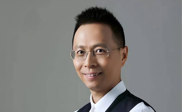 詹俊出现重大失误,认错梅西,还一本正经夸赞_比赛_阿根廷队_破门