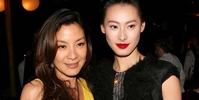 杨紫琼旅居海外偶遇,与李泽楷交情深厚!曾经的梁洛施"红娘"