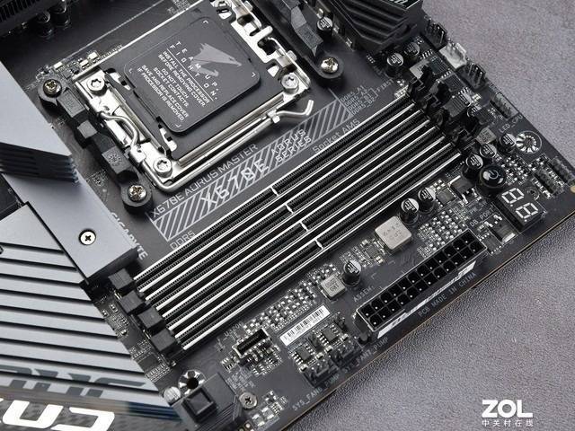 技嘉x670e aorus master超級雕主板評測 接口真的多