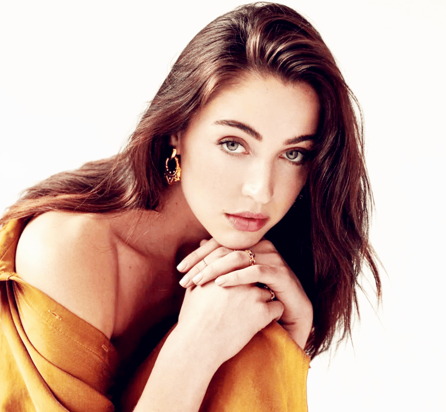 她是卡塔尔混血美人,从亿万千金到流浪女孩,终实现穿衣"自由"_chica