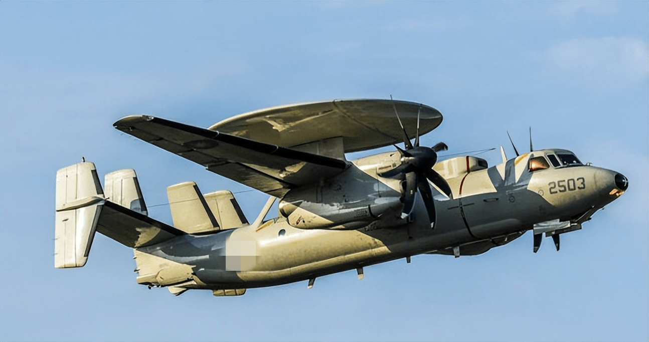 台军衰到了极点,四天内连出三起事故,e-2k预警机直接冲出跑道_进行