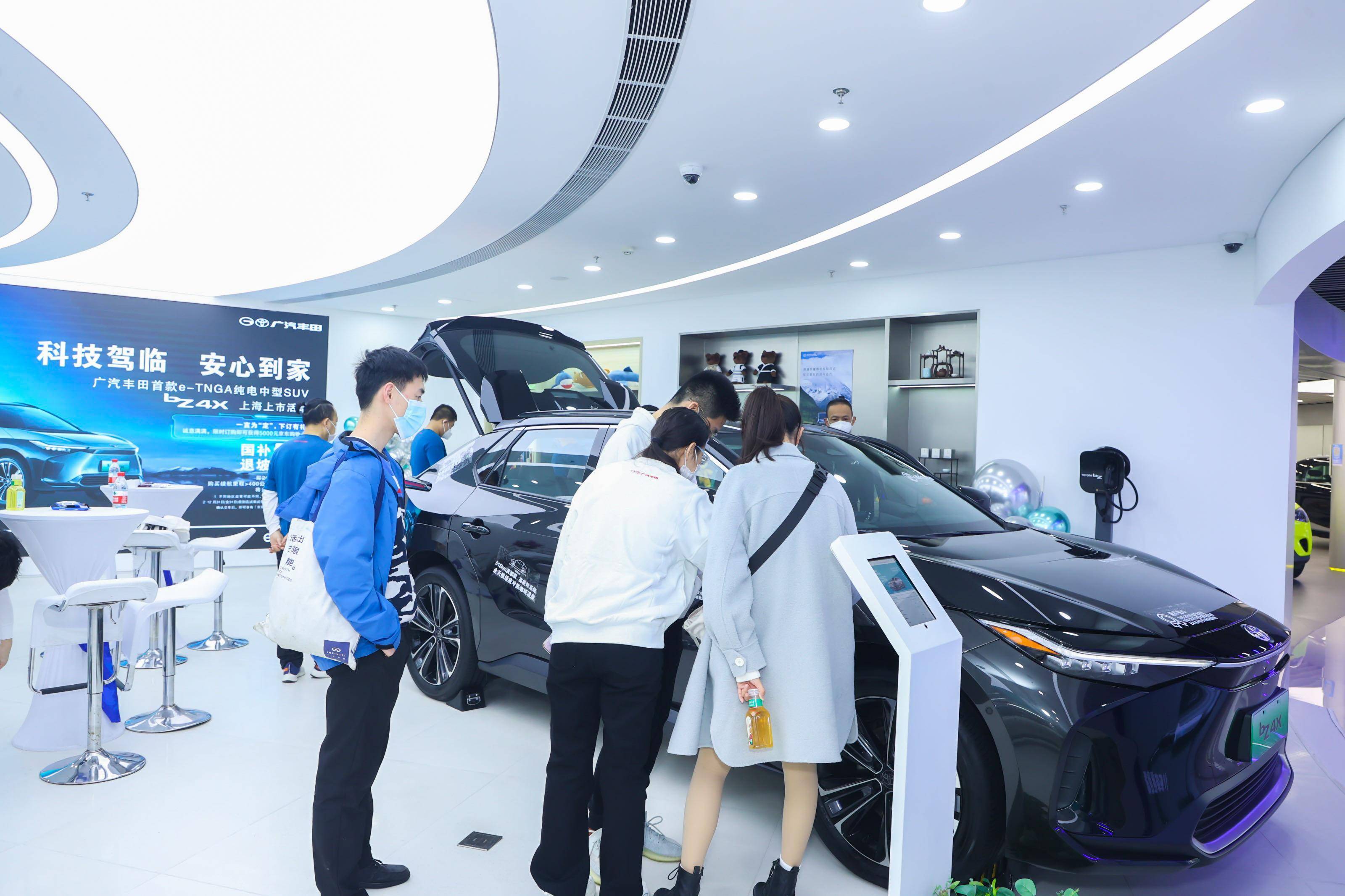 19.98万元起标配领先科技，广汽丰田bZ4X全国到店上市_搜狐汽车_搜狐网