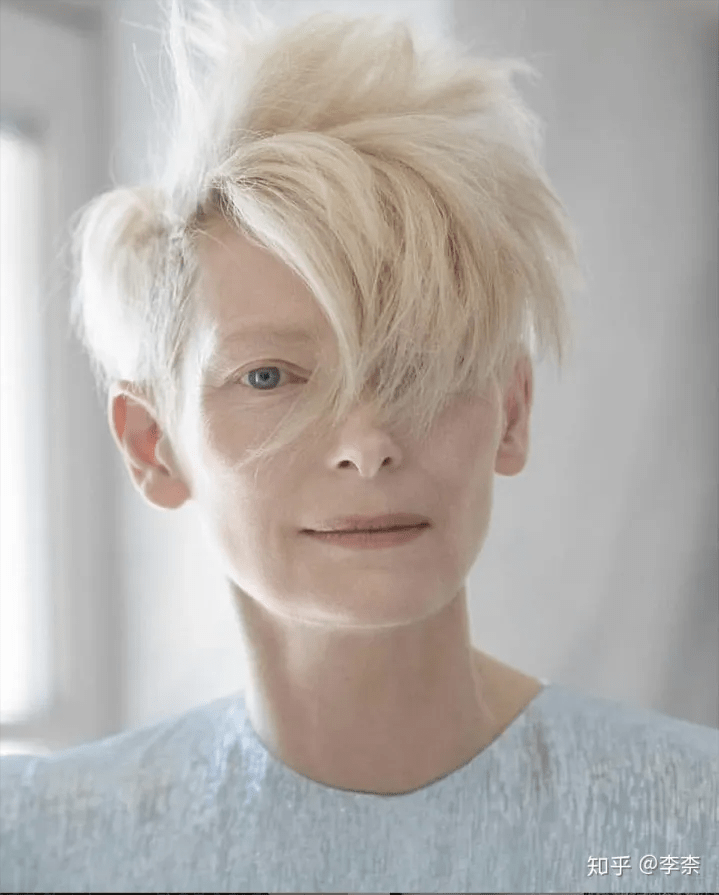 "大魔王"的诞生,欧美姬圈大佬原来是她_蒂尔达·斯文顿_表演_生活