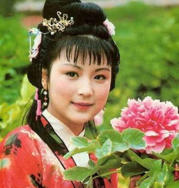 每天做活到三更的史湘云,到底受了什么样的虐待呢?_薛宝钗_贾府_贾母