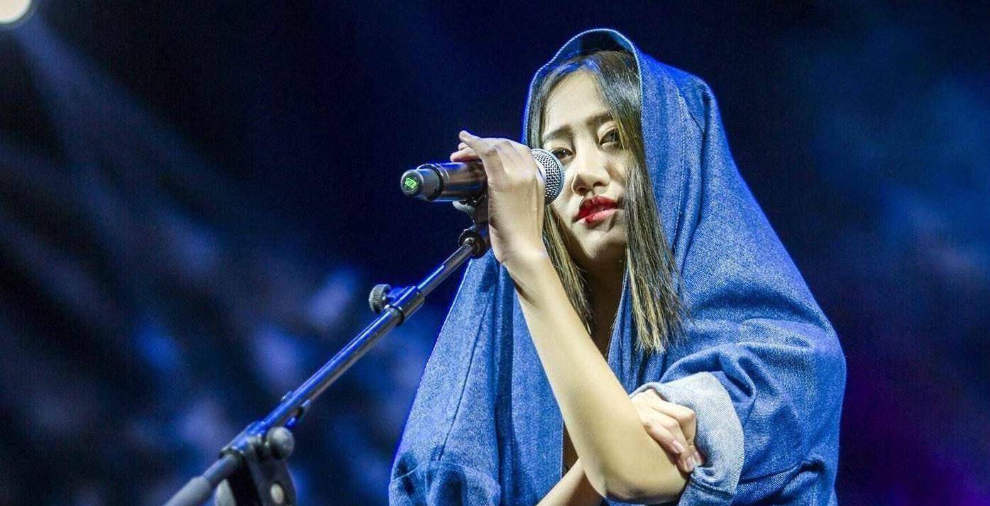 灵魂歌手陈粒:不签公司,没有经纪人,却依旧火得一塌糊涂_歌曲_道路