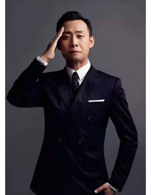 2004年,一次机遇给了张译巨大的转折:他终于接到了《民工》剧组的拍摄