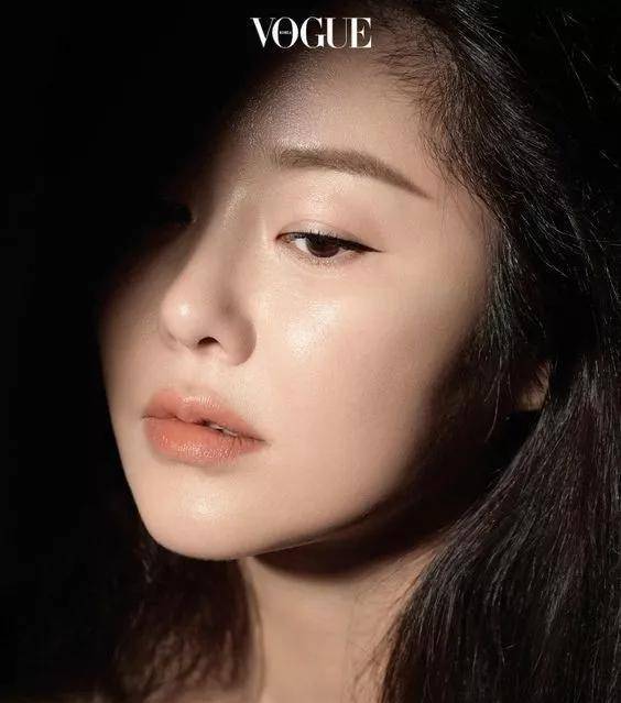 绝境重生处处开花,今身家百亿主宰自己的命运_高贤贞_郑永振_豪门