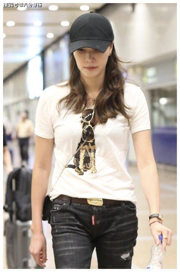 谢杏芳林丹低调现身!