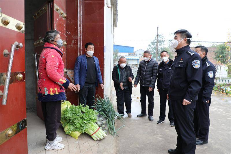 与试量镇相邻的任集乡是享誉全国的"河南省无公害蔬菜生产基地""全国