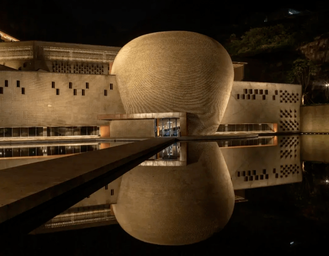 郎酒庄园金樽堡:从深山小镇光耀国际舞台的赤水明珠_建筑_大奖_设计