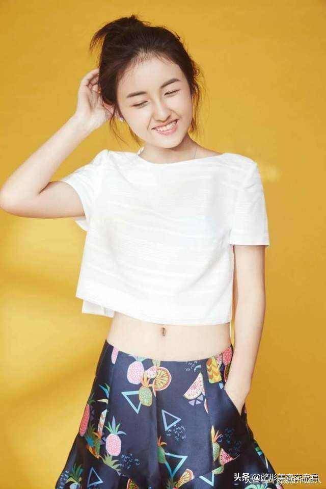 有人怀疑张子枫整容了?你觉得呢?_风格_服装_漂亮