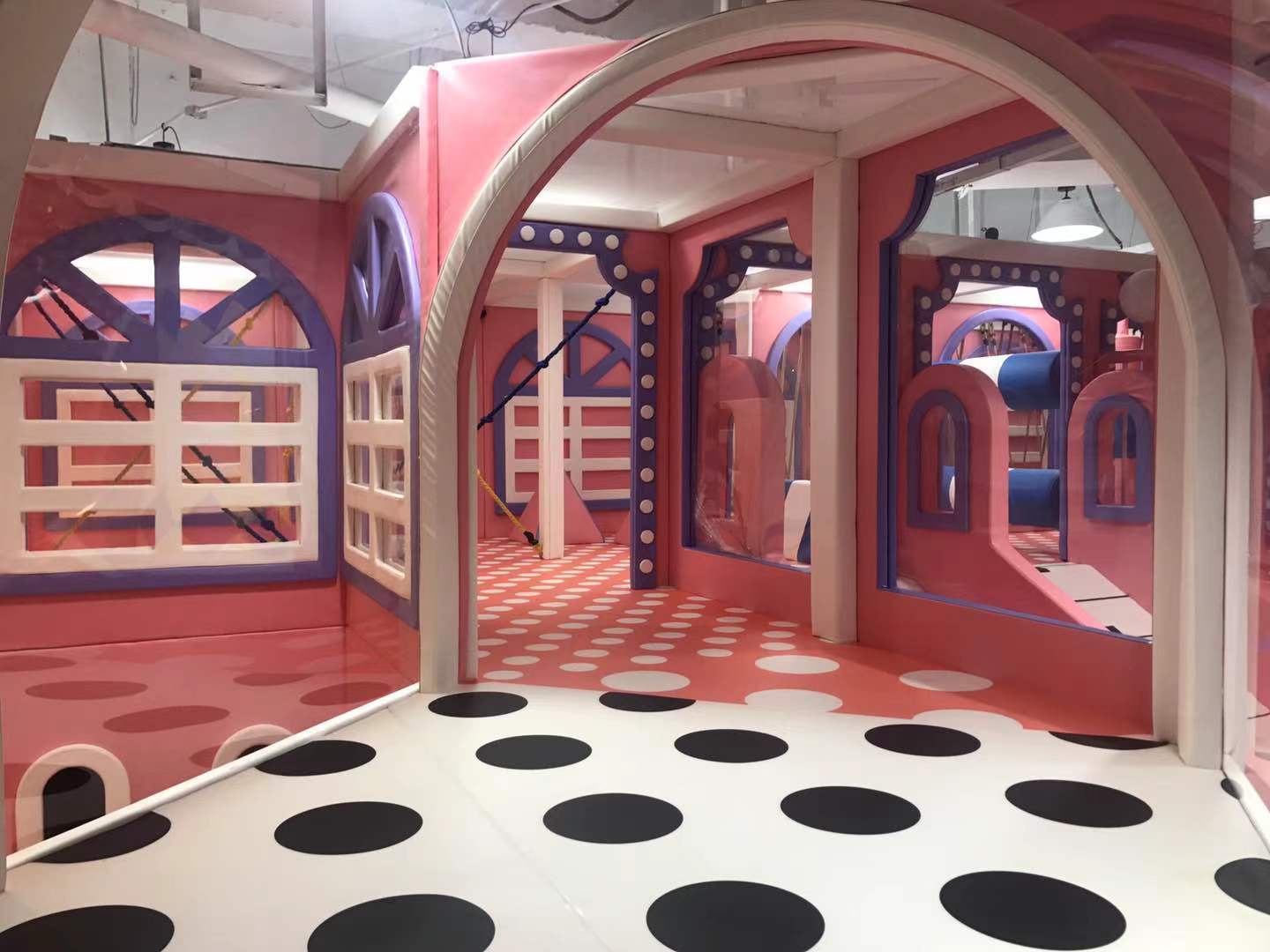 安装的_过程_工人