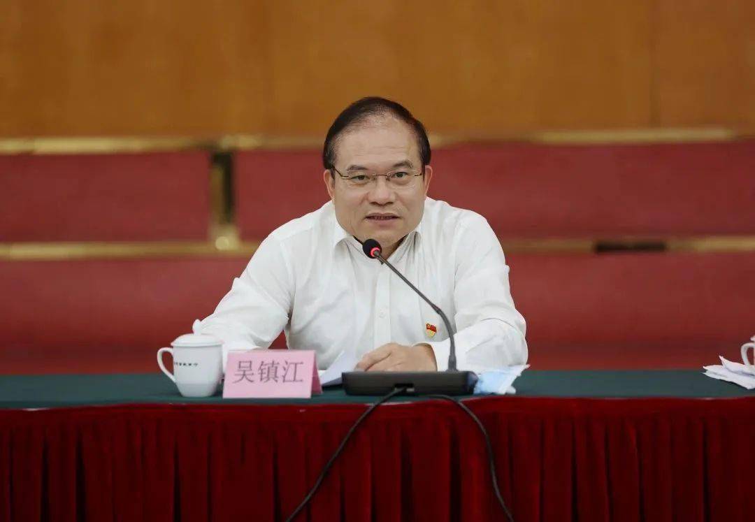 省教育厅召开党的二十大精神宣讲暨直属机关青年干部