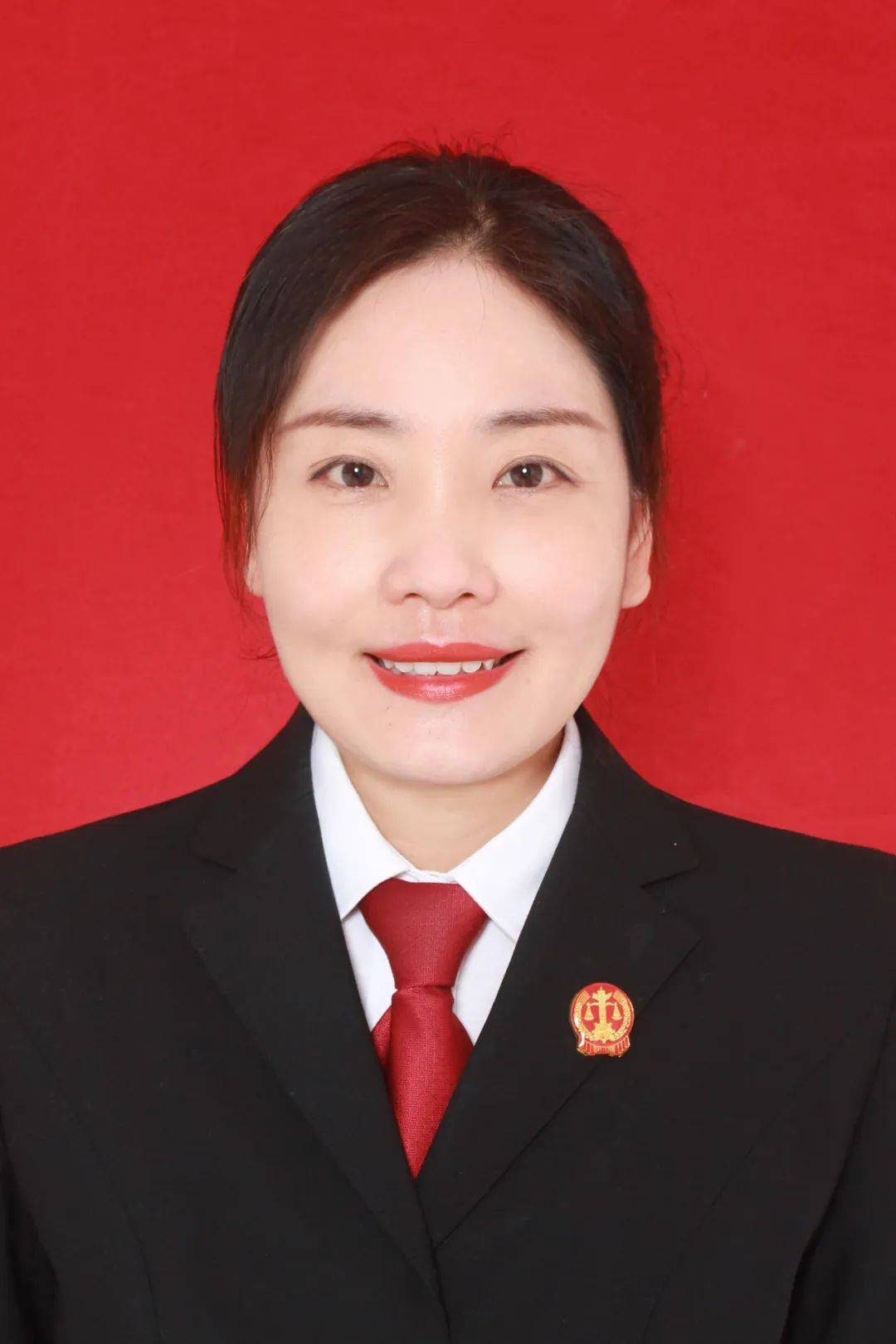 任静:柔弱双肩担正义 一片丹心撒真情_工作_当事人_案件