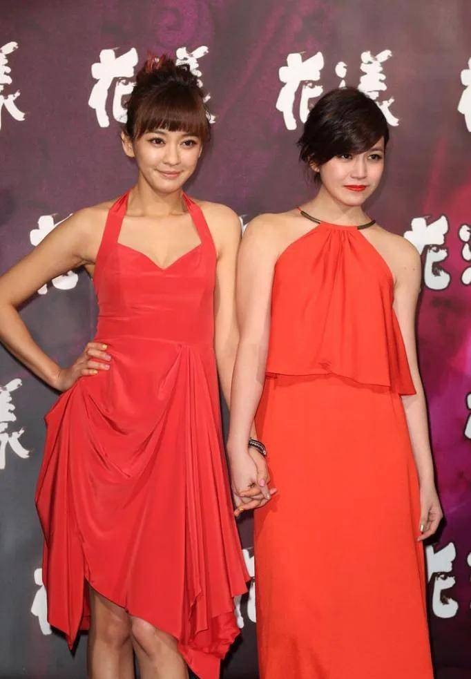 "_吴君如_开心_自然