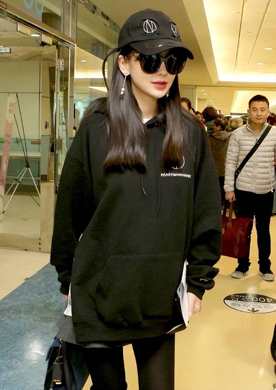 从"天才大提琴手"到被群嘲割韭菜,欧阳娜娜不装了?_vlog_品牌_nabi