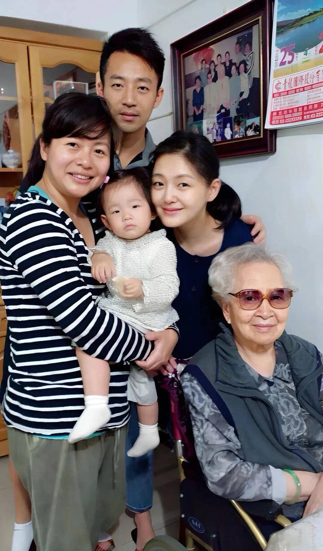 因为具俊晔,徐家大姐徐熙娴上热搜,曾把进演艺圈的机会给了小s_姐姐