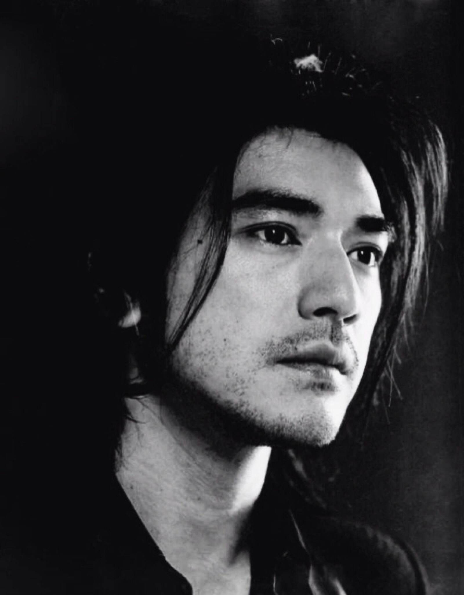 47岁金城武老了,但他最大的"缺点",还是长的太帅_因为_中国_娱乐业