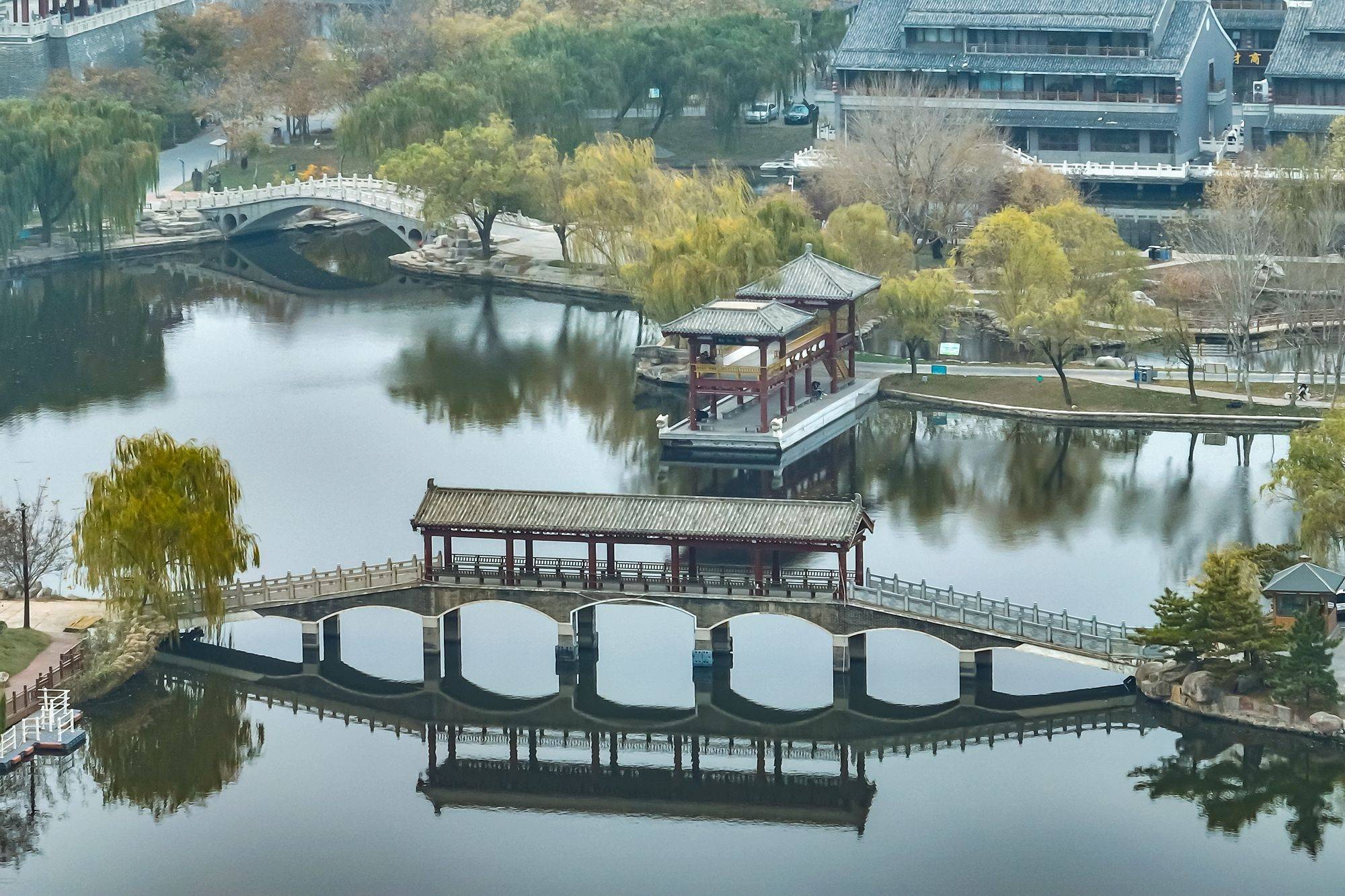 德州董子园,历史文化气息浓郁,游客可以感受儒家文化的魅力