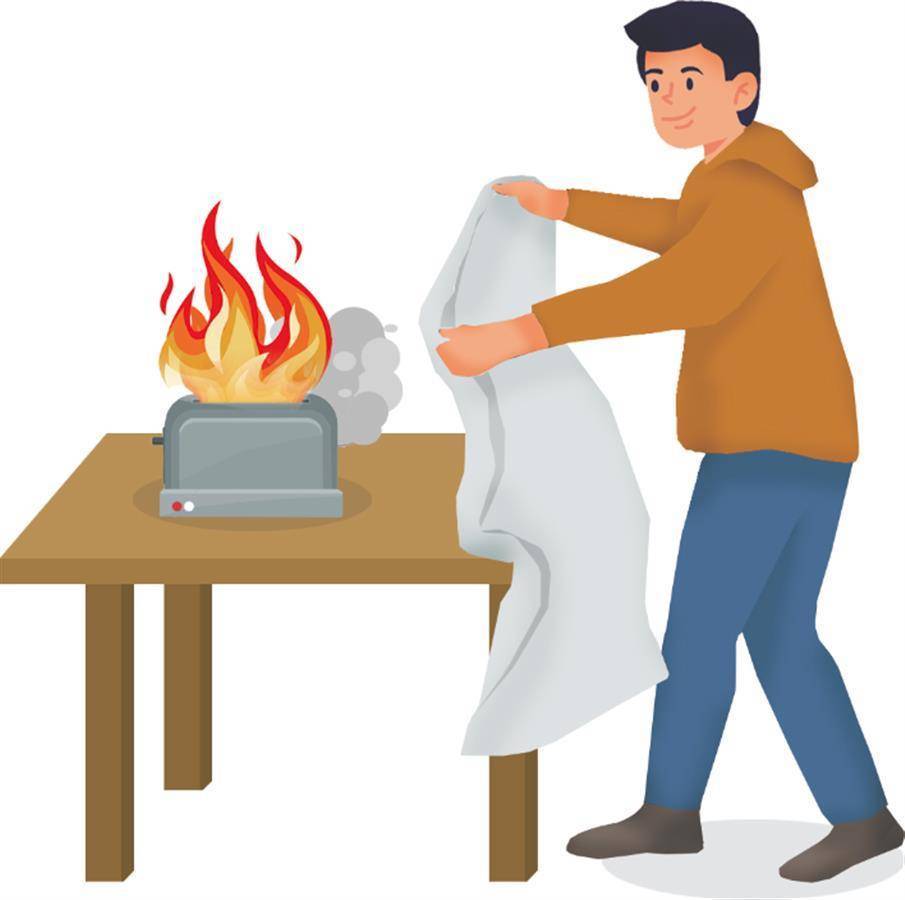 家庭应备灭火"五件宝":即家用灭火器,灭火毯,防烟面具,应急逃生绳和手