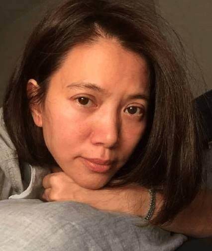 2017年播出的真人秀《旅途的花样》,林志玲早起素颜的镜头还是惊着了