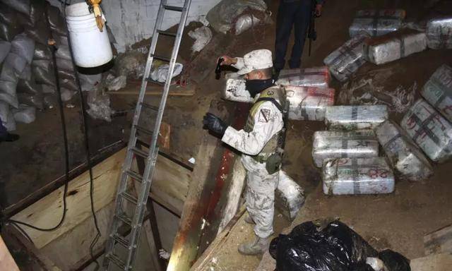 新市长就职后被枪杀,警察牺牲成常事,为何墨西哥毒枭这么嚣张?