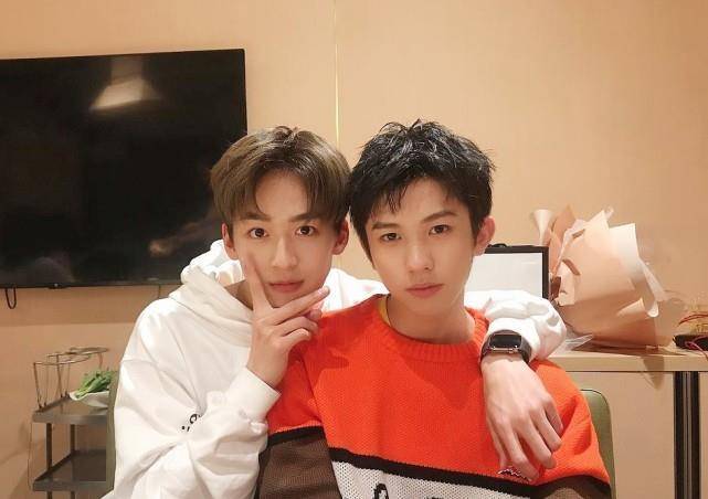 《创4》一公嘉宾曝光,r1se成员与前队友时隔2年再同台_何洛洛_林墨