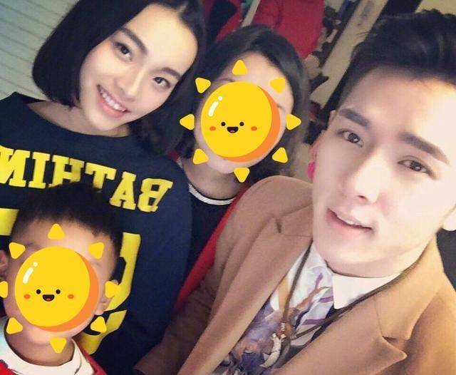 刘柏辛李佳琦一组旧照曝光,16岁立志成为明星,原因是遭遇歧视?