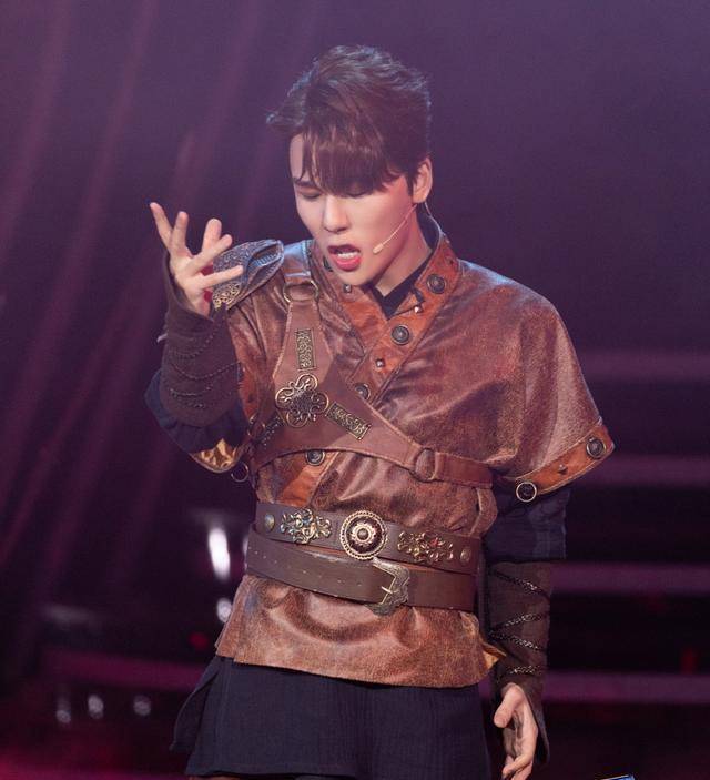 谢娜走后,越来越没意思的《百变大咖秀》,刘维成唯一亮点_节目_表演