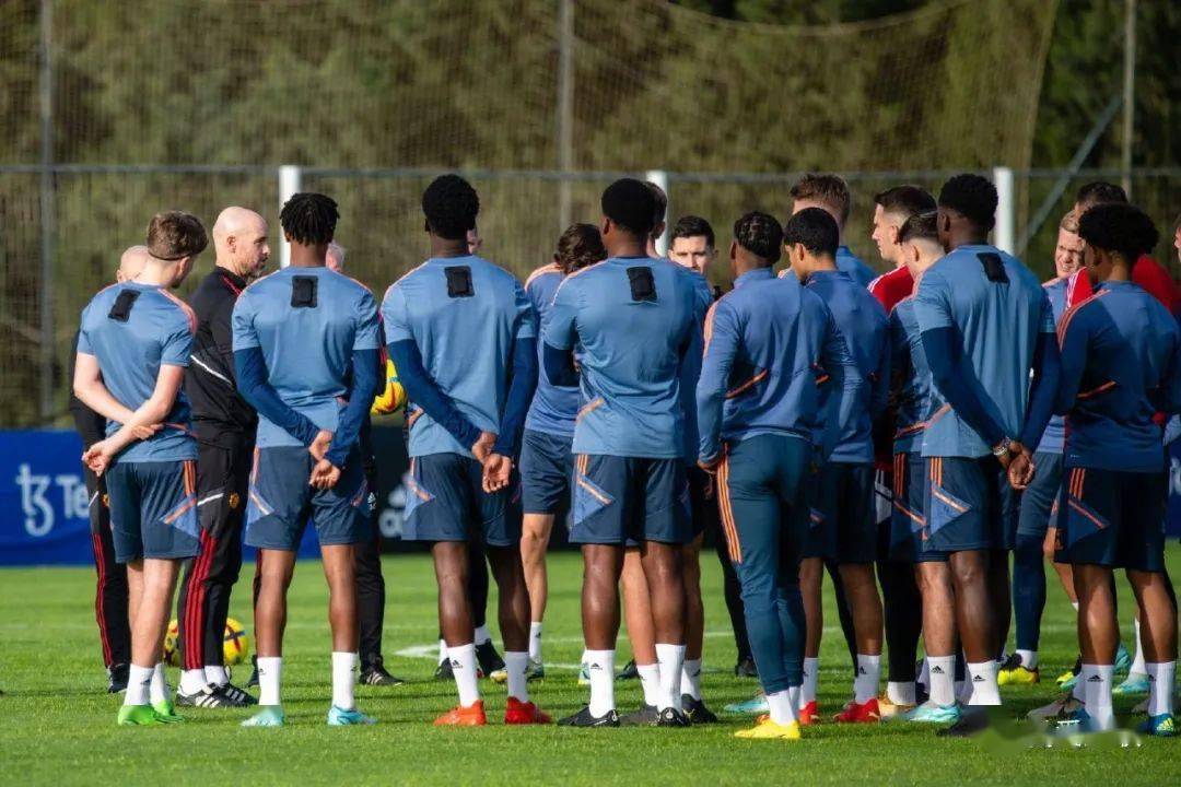 前锋(7人):马夏尔,埃兰加,肖雷泰尔,加纳乔,赫吉尔,麦克尼尔,埃默朗