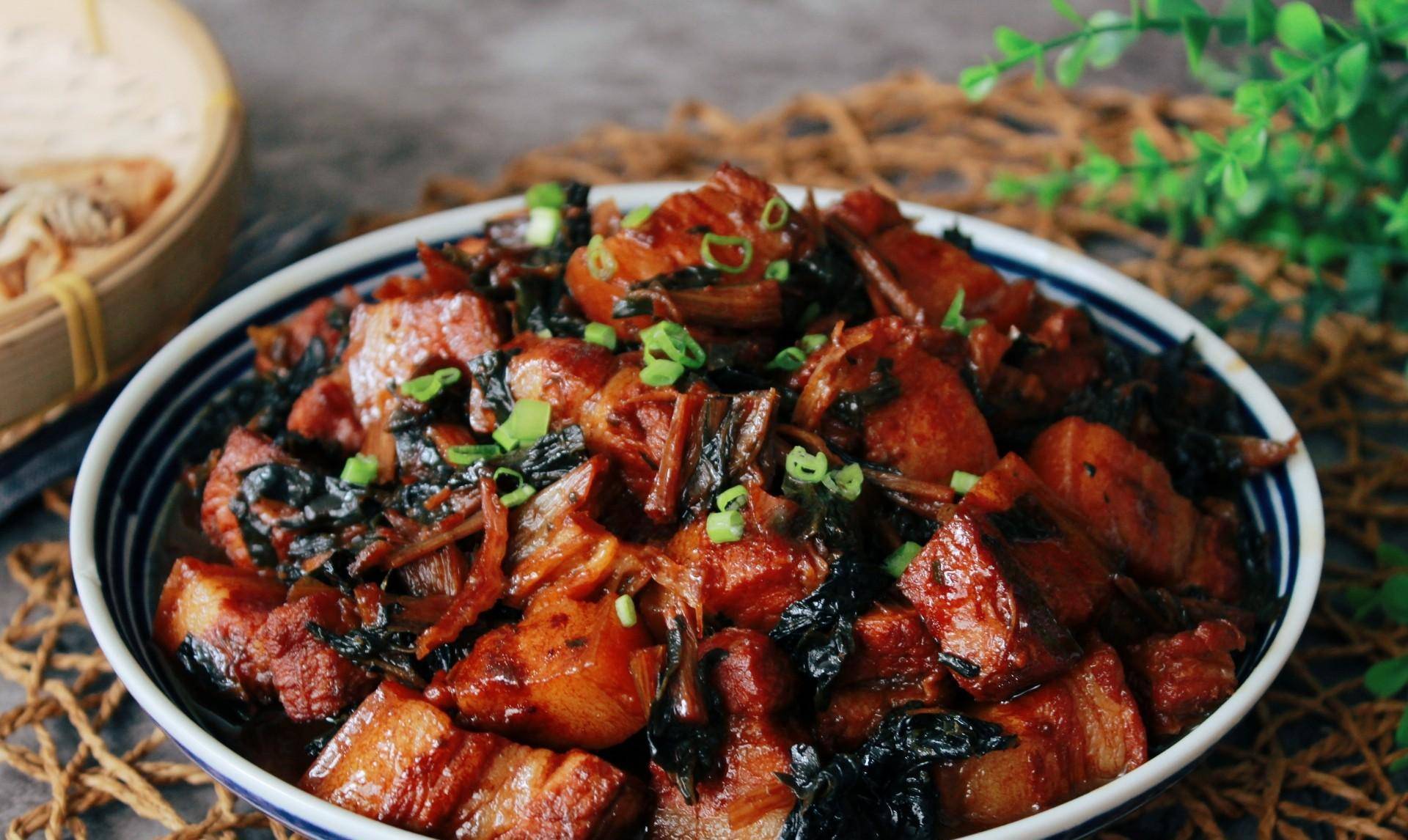 它在嘴里融化,米饭要多吃几碗_梅菜和_五花肉_梅干菜烧肉