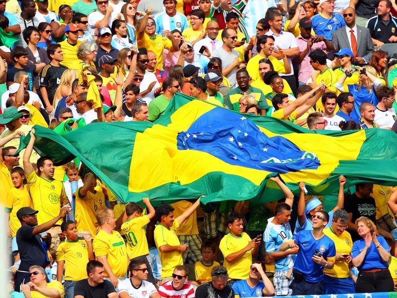 巴西球迷买走7成球票 韩媒急呼以一挡百:200人制造2万人声势