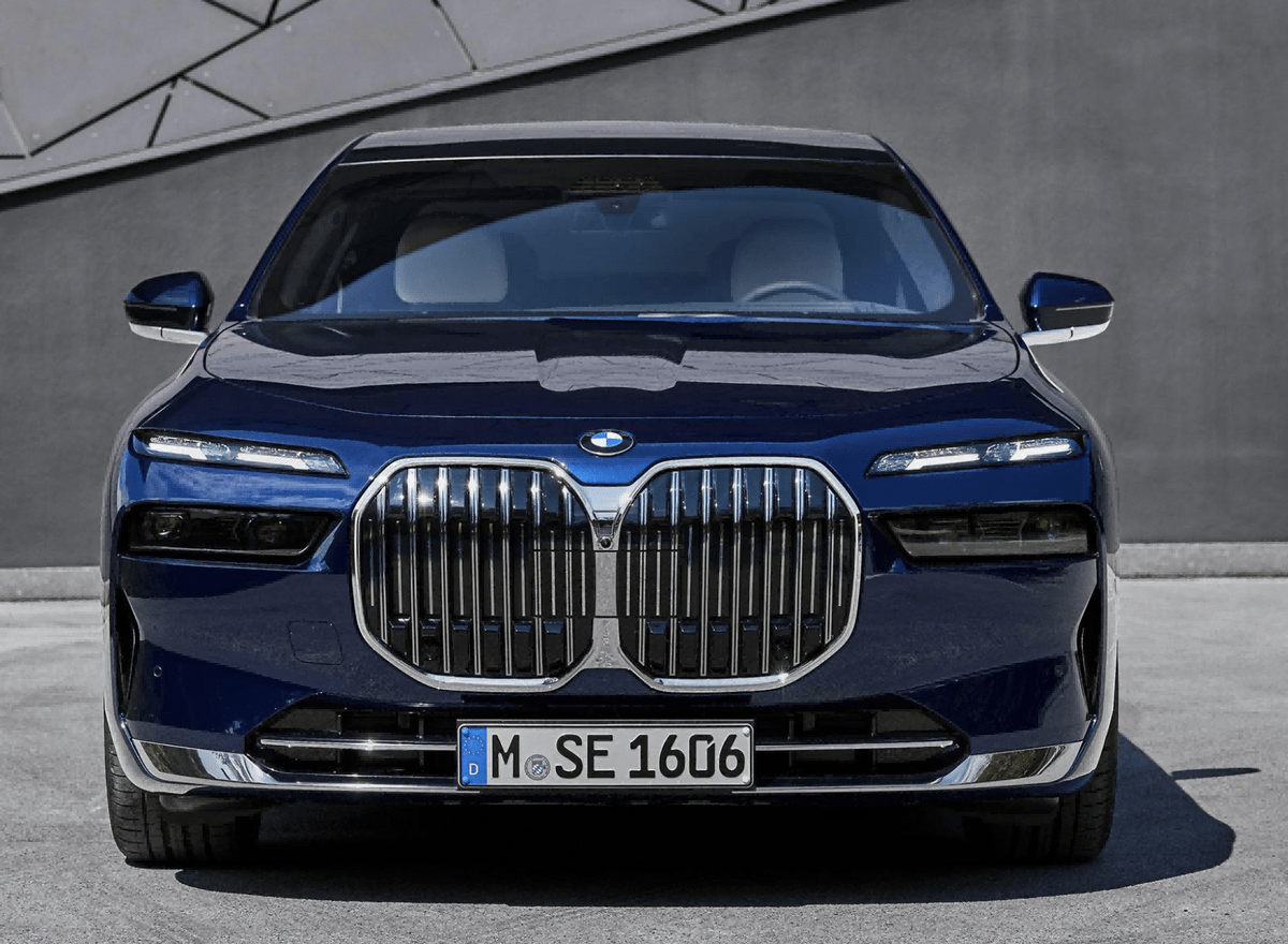 0t,新宝马7系内饰大翻天颜值惹争议_搜狐汽车_搜狐网