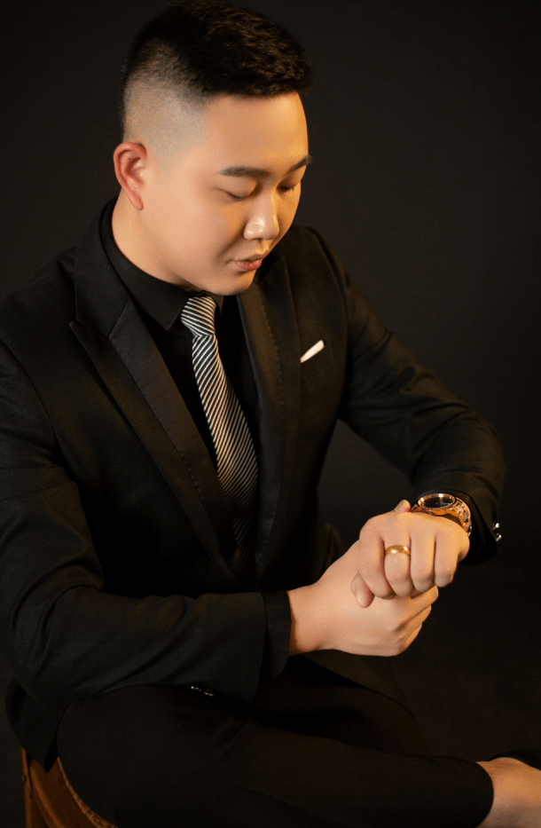 小蒙老师:精致女人导师,时尚生活达人《你身边资深护肤老师》_专业