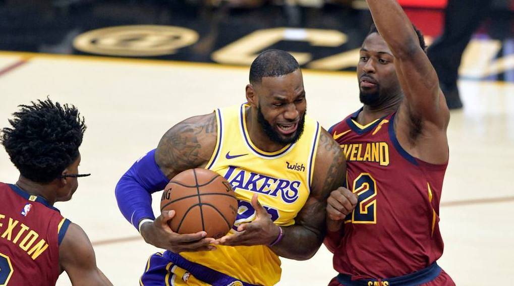 隆多赛季报销|湖人队的“机会”来了，骑士队要追求隆多，否则交易就此拉开序幕！