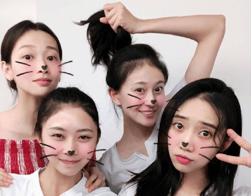 艺体女神赵敬楠,退役后入名校成校花,如今25岁留学海外继续深造_体操