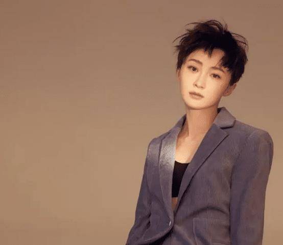 祝姚笛生日快乐"!