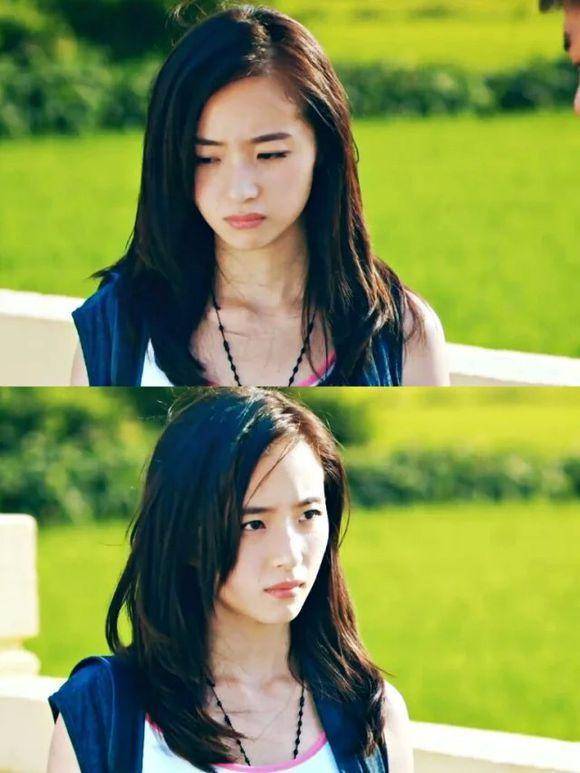 胡冰卿长相是很有争议的,有人说三分像林依晨七分像董洁.