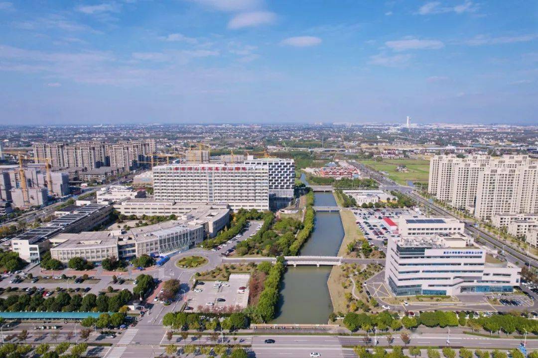 复旦大学附属金山医院2023年各临床医技科室招聘需求请看这里_中心