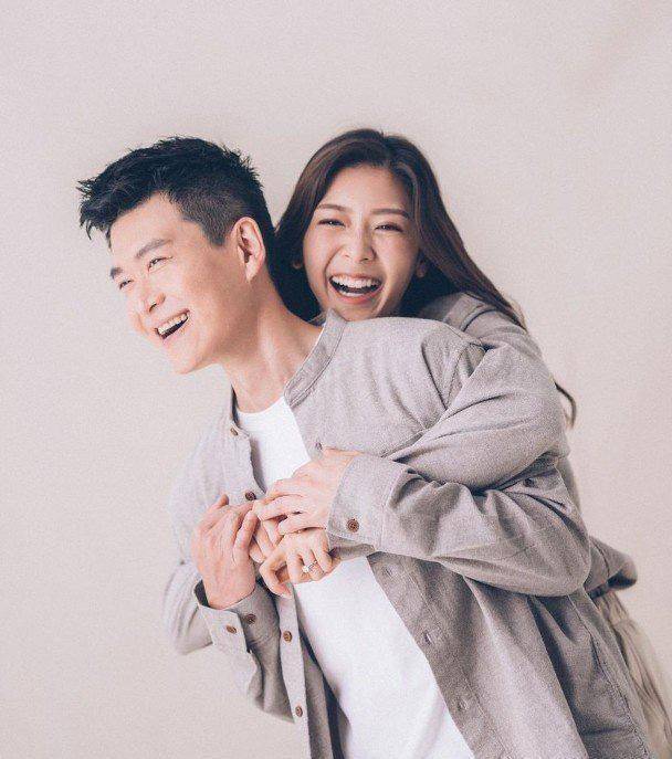 余香凝外出买巧克力饼有三人随行护驾,身形暴肥30磅预计生两个_陆政