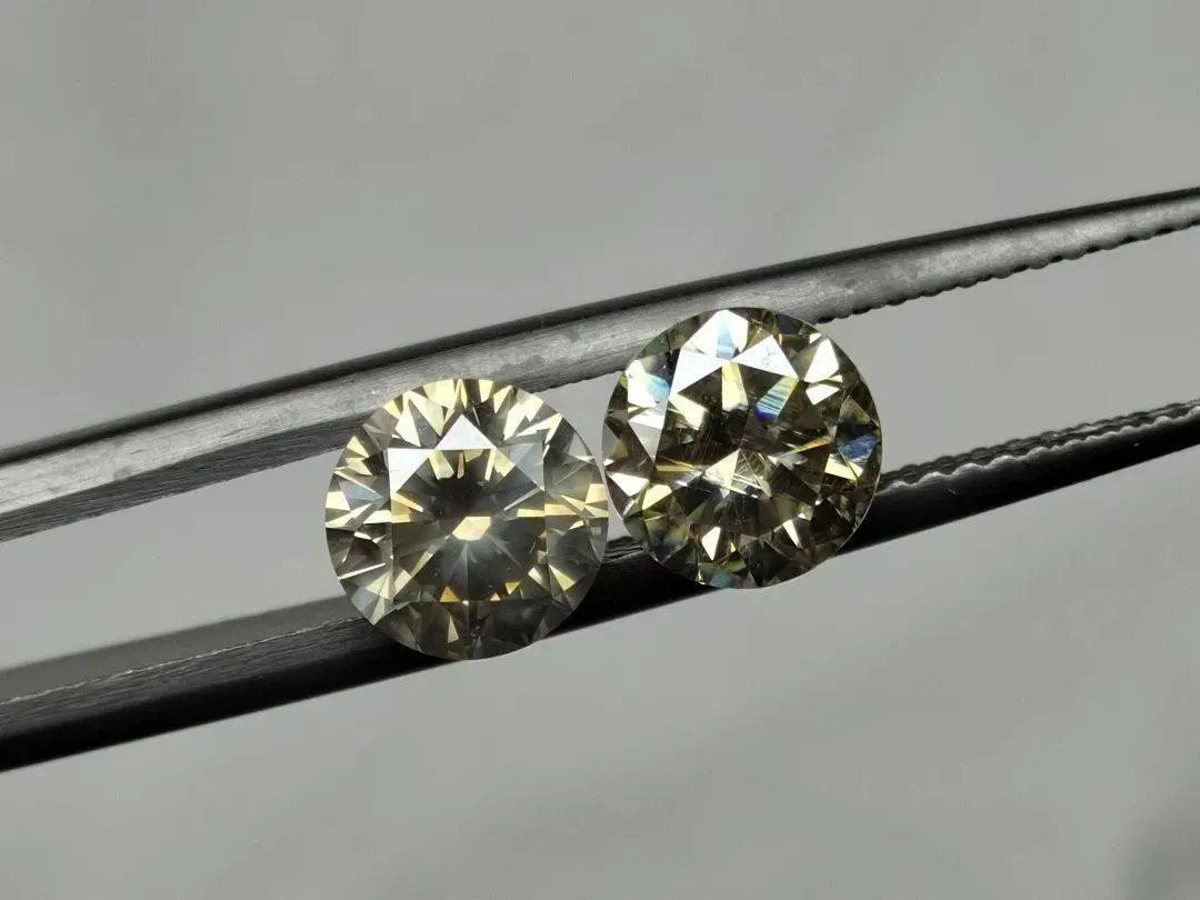 莫桑钻:合成碳化硅,实验室里出产的钻石_宝石_半导体_晶体