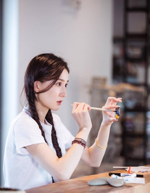 体操女神张豆豆,首次登上恋爱真人秀,因"美腿"上热搜!