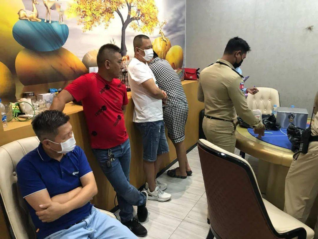 金边又摧毁一家非法赌场,带走4名中国籍男子._内容_平台_警方