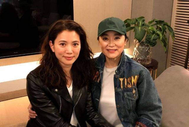 林青霞李嘉欣天生丽质,兄弟姐妹却如同路人,张柏芝弟弟差强人意_妹妹