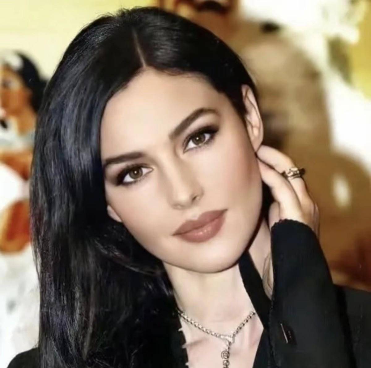 莫妮卡贝鲁奇,到底是什么样的颜值可以统一全球审美?