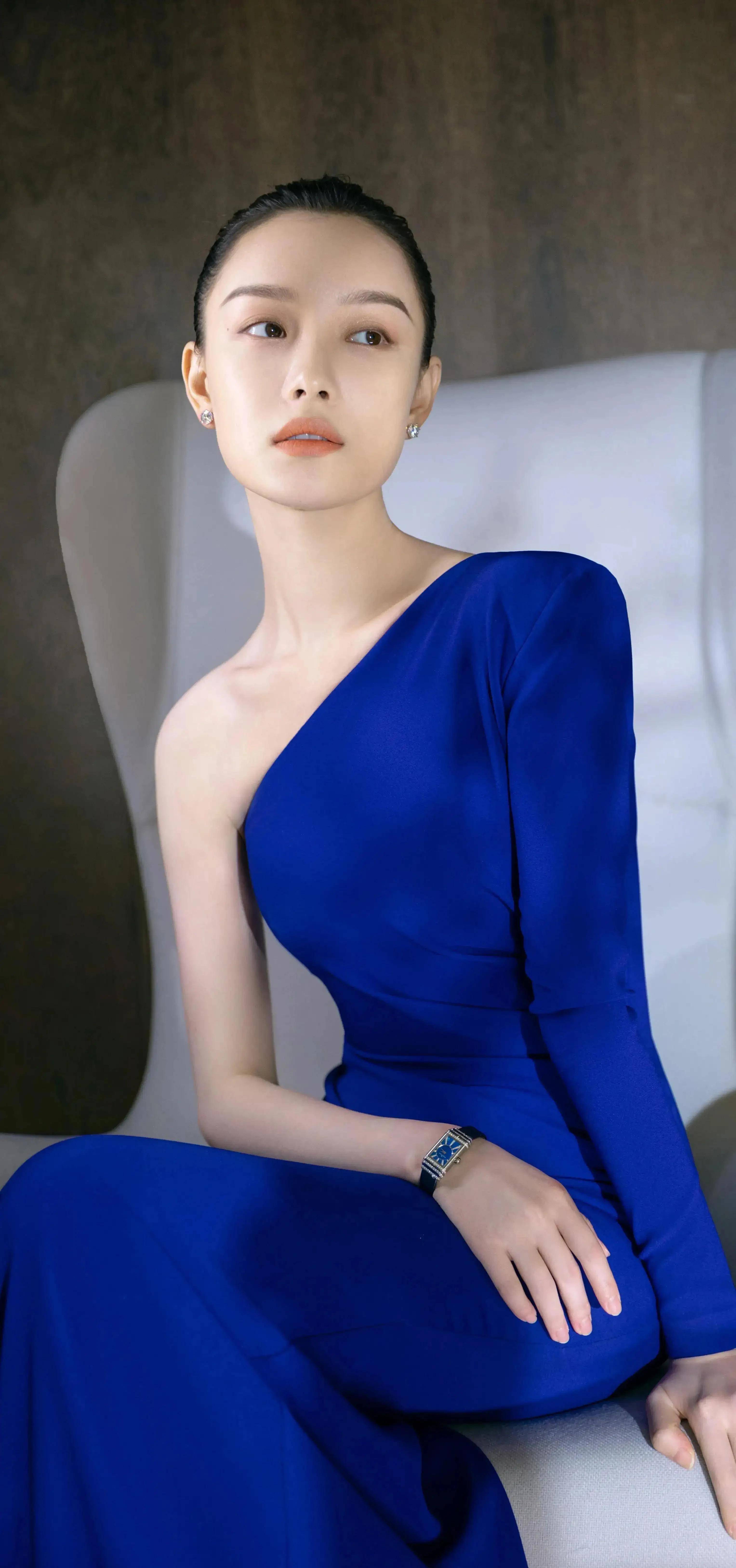 性感迷人,分外妖娆的倪妮_弟弟_出口_追求者