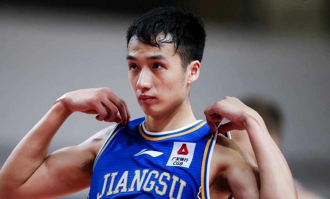 转投菲律宾联赛后,郑祺龙表现如何?_龙的_球员_比赛